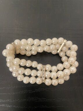 Pearly Gem Bracelet